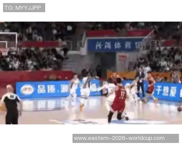 篮球比赛激烈冲突引发打斗事件球员情绪失控赛场秩序遭破坏 篮球比赛激烈冲突引发打斗事件球员情绪失控赛场秩序遭破坏